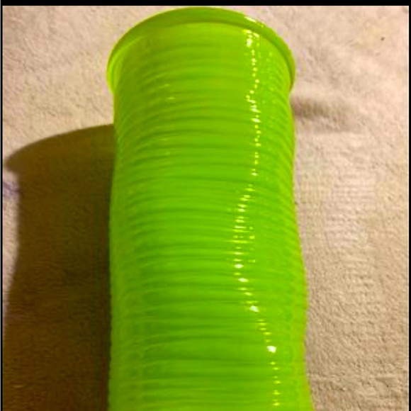 Vase Beautiful Line green vase - Picture 1 of 5